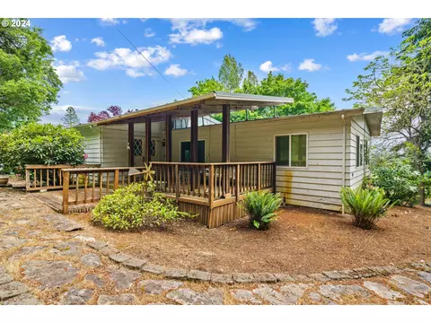 25014 Hall Rd, Cheshire, OR 97419