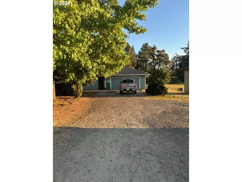 15485 SE Bartell Rd, Boring, OR 97009