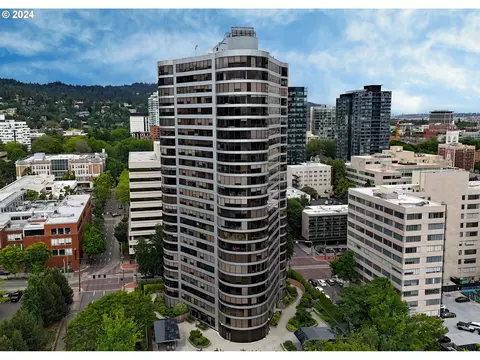 1500 SW 5th Ave #304, Portland, OR 97201