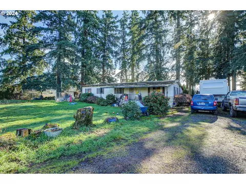 18726 Shirley Ave NE, Hubbard, OR 97032