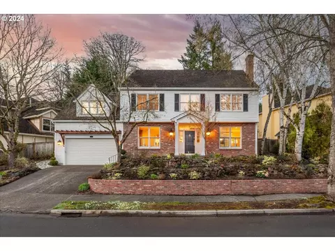 13536 Streamside Dr, Lake Oswego, OR 97035
