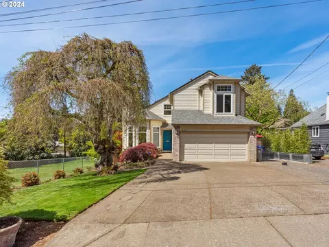 8335 SW 9th Ave, Portland, OR 97219