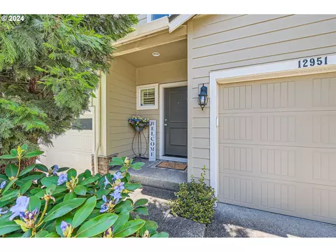 12951 SE 156th Ave, Happy Valley, OR 97086