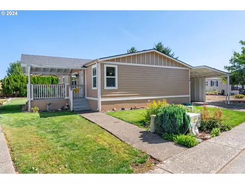 1699 N Terry St #76, Eugene, OR 97402