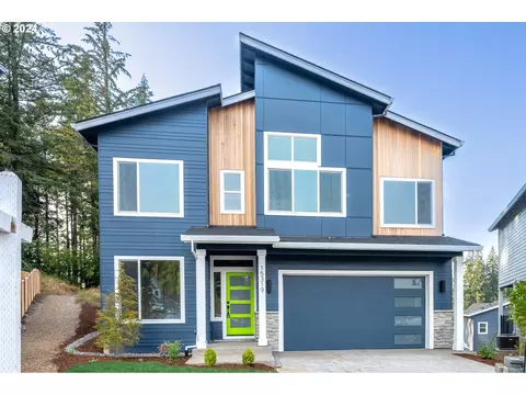 15319 SE Arrowhead Pl, Happy Valley, OR 97086