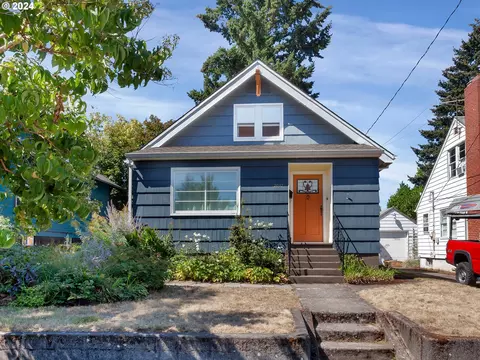 7037 N Moore Ave, Portland, OR 97217