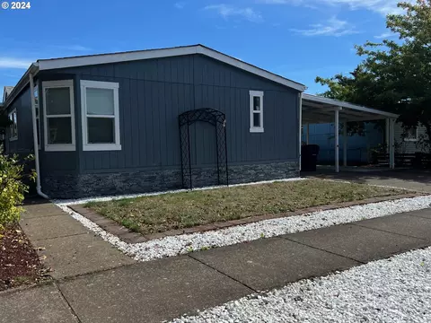 2071 Donnelly Dr, Springfield, OR 97477