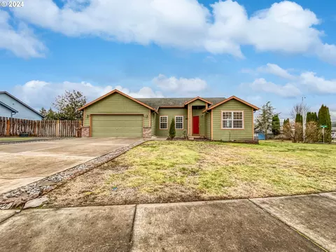 1320 Fairway Dr, Washougal, WA 98671