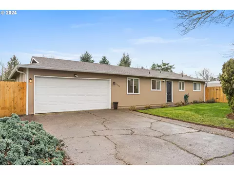 1040 Denise St, Salem, OR 97306