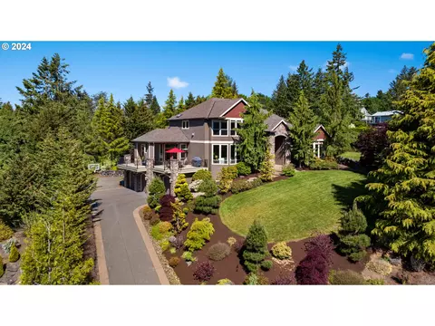 14045 SE Tarnahan Ct, Happy Valley, OR 97086
