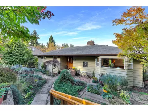575 Fulvue Dr, Eugene, OR 97405 photo 1