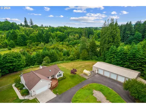 32577 Brinn Rd, Saint Helens, OR 97051