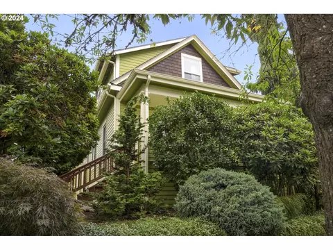 3917 NE 12th Ave, Portland, OR 97212