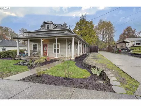 630 Aspen Ave, La Center, WA 98629