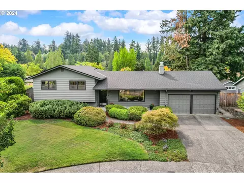 2320 SW Winchester Pl, Portland, OR 97225