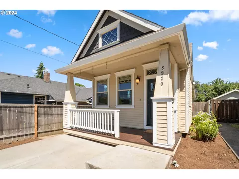 8920 N Clarendon Ave, Portland, OR 97203