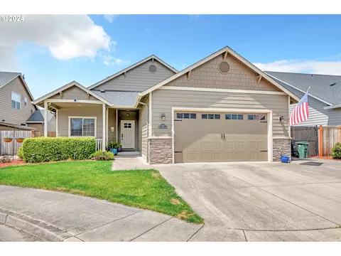 1130 S 40th Ct, Springfield, OR 97478