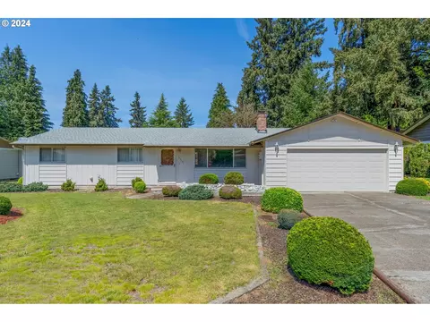 9316 NE 102nd St, Vancouver, WA 98662