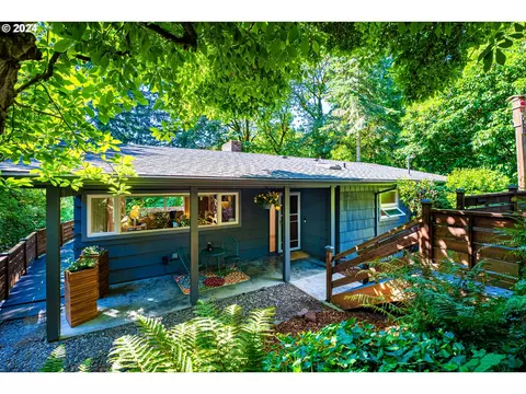 5930 SW Ralston Dr, Portland, OR 97239
