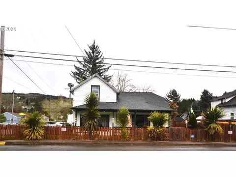 807 E Main St, Sheridan, OR 97378