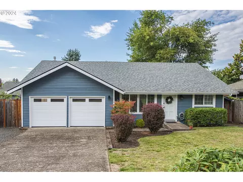 718 Woodcrest Dr, Springfield, OR 97477