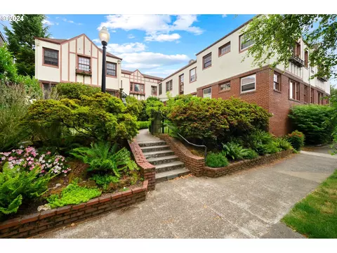 1526 NE 24th Ave #206, Portland, OR 97232