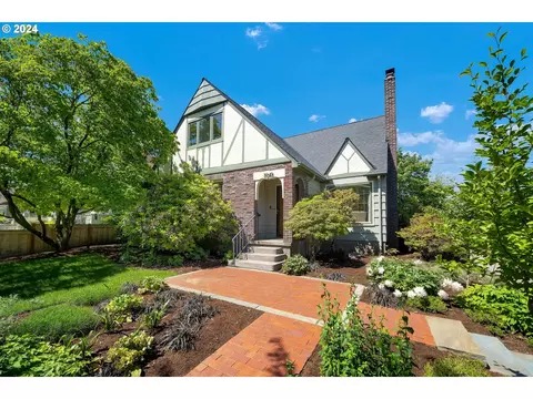 3045 NE 45th Ave, Portland, OR 97213