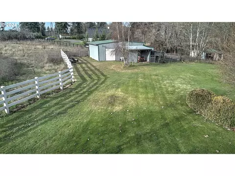 Exterior - 26402 SE 5th St, Camas, WA 98607 photo 4 of 4