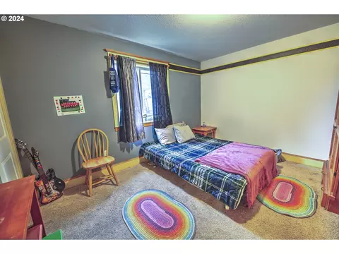 Bedroom - 26402 SE 5th St, Camas, WA 98607 photo 4 of 4
