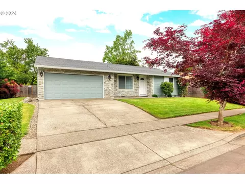 162 S Heather St, Cornelius, OR 97113