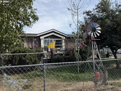 601 N 15th Ave, Elgin, OR 97827