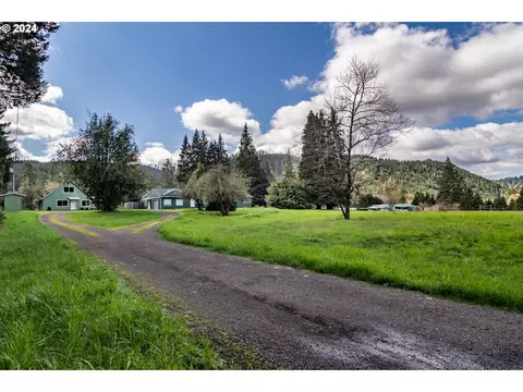 3331 Umpqua Highway 99, Drain, OR 97435