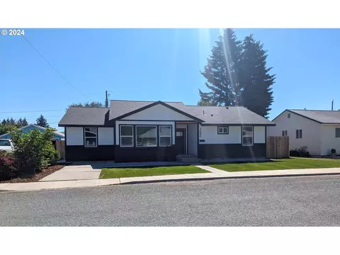 3090 N 3rd St, Baker City, OR 97814