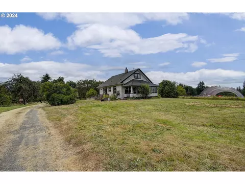 1031 Spirit Lake Hwy, Castle Rock, WA 98611