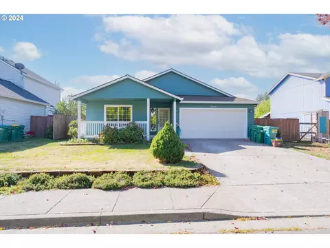 34372 NE Raenna Ln, Scappoose, OR 97056