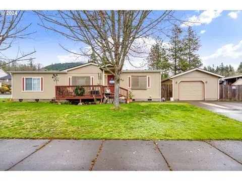 440 Carol St, Lowell, OR 97452