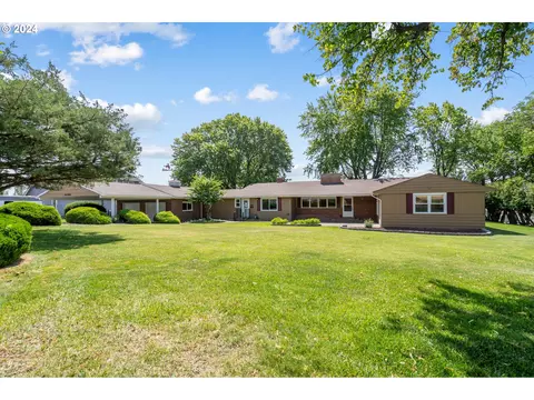1236 NW Horn Ave, Pendleton, OR 97801