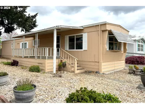 4800 Barger Dr # 85, Eugene, OR 97402