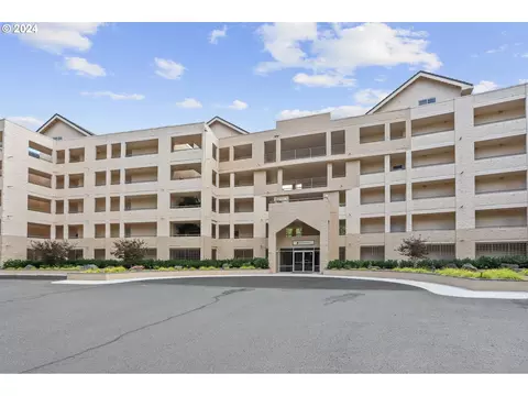 6605 W Burnside Rd #140, Portland, OR 97210