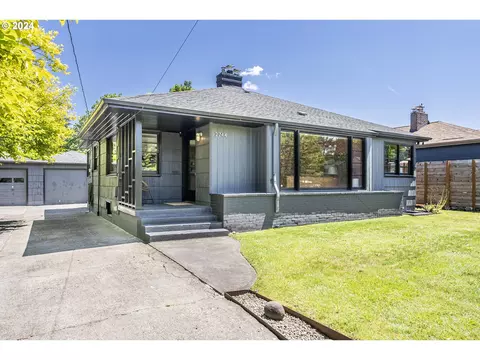 2744 SE 65th Ave, Portland, OR 97206