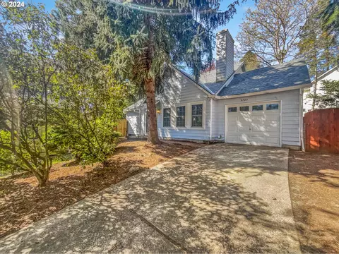 9704 SW London Ct, Portland, OR 97223