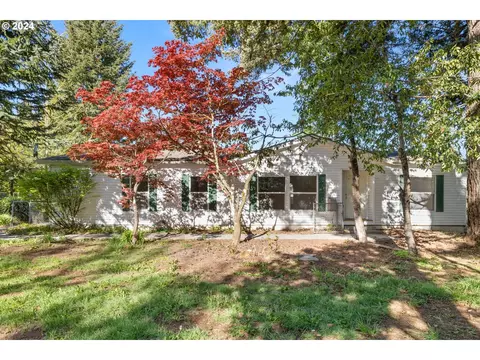 711 SE Lucy Ln, Cascade Locks, OR 97014