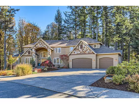 13516 NW Glendoveer Dr, Portland, OR 97231