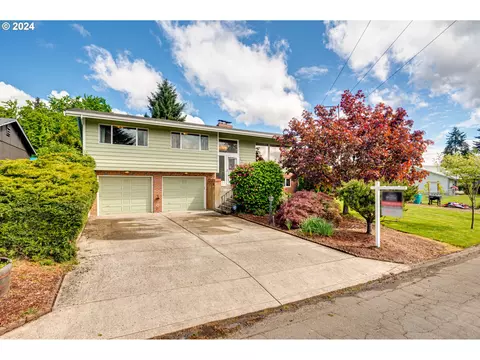 622 NW 84th St, Vancouver, WA 98665