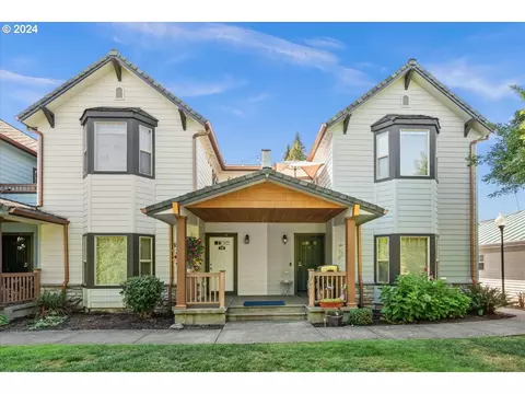2025 Elm St #5C, Forest Grove, OR 97116