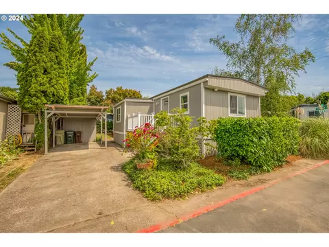 5885 NE Jacobson St #51, Hillsboro, OR 97124