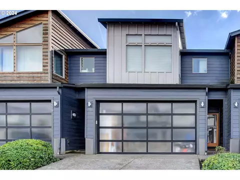 12215 NE 116th St, Vancouver, WA 98682
