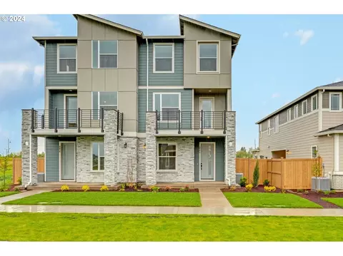8064 SE Bridge Ln #1223, Hillsboro, OR 97123
