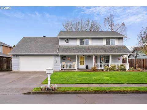 15401 SE Meadow Park Dr, Vancouver, WA 98683