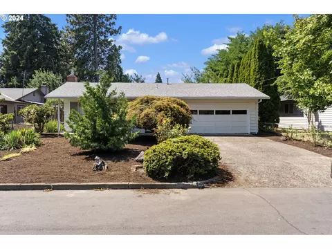 859 SE 16th Ave, Hillsboro, OR 97123